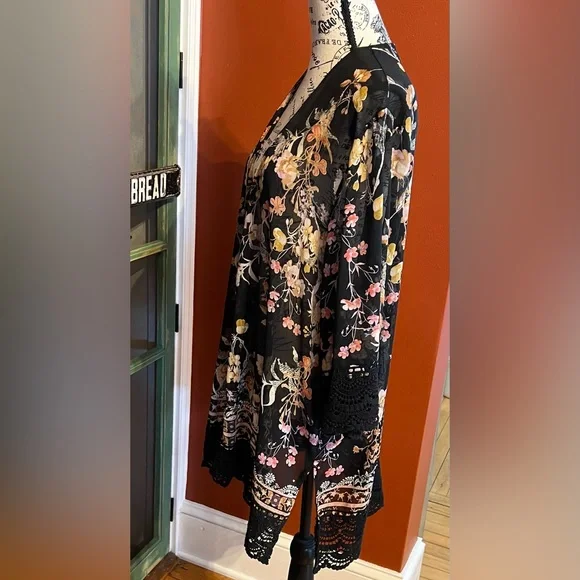 Mason & Belle Floral Black Kimono + Torrid Cami Lot - 1X 🖤 - Picture 5 of 16
